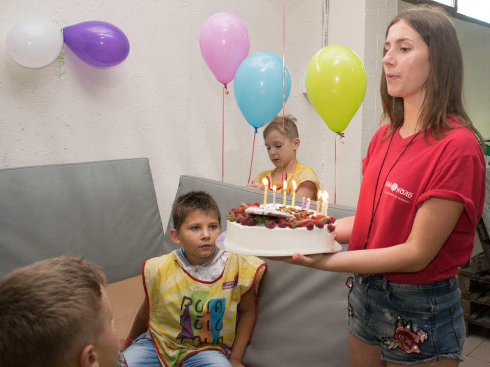 Частування та шоу на день народження в Дніпрі